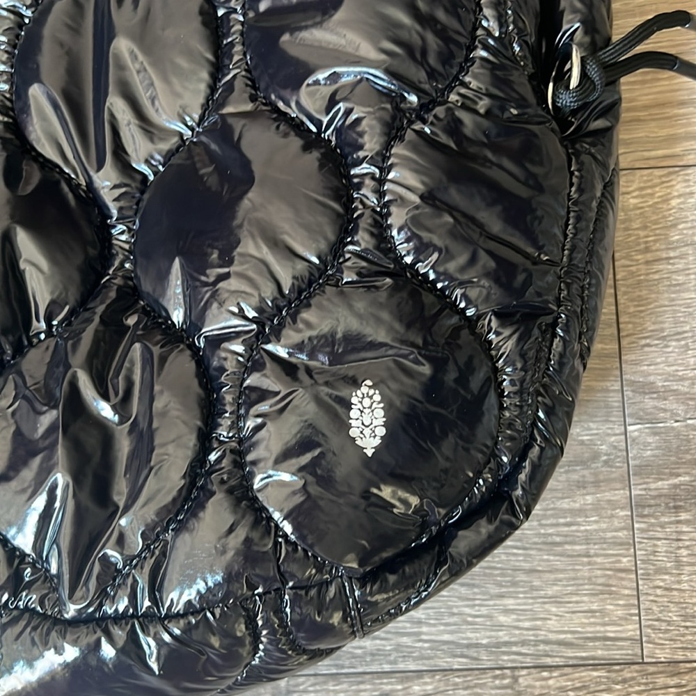 NWOT Free People Surplus Shine Carry All black - Picture 4 of 5